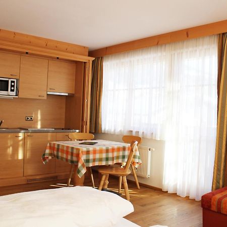 Residence Gruene Laterne - Lanterna Verde Sexten Luaran gambar